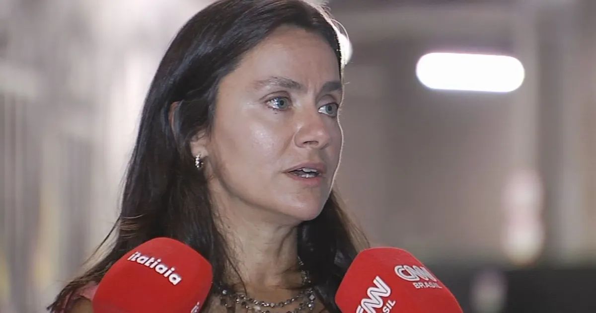 Rafaela Vitória durante painel no Inter Invest Summit