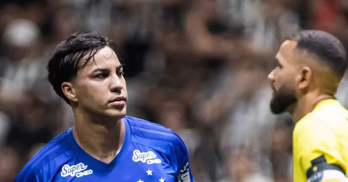 Kaio Jorge e Alexsander após clássico