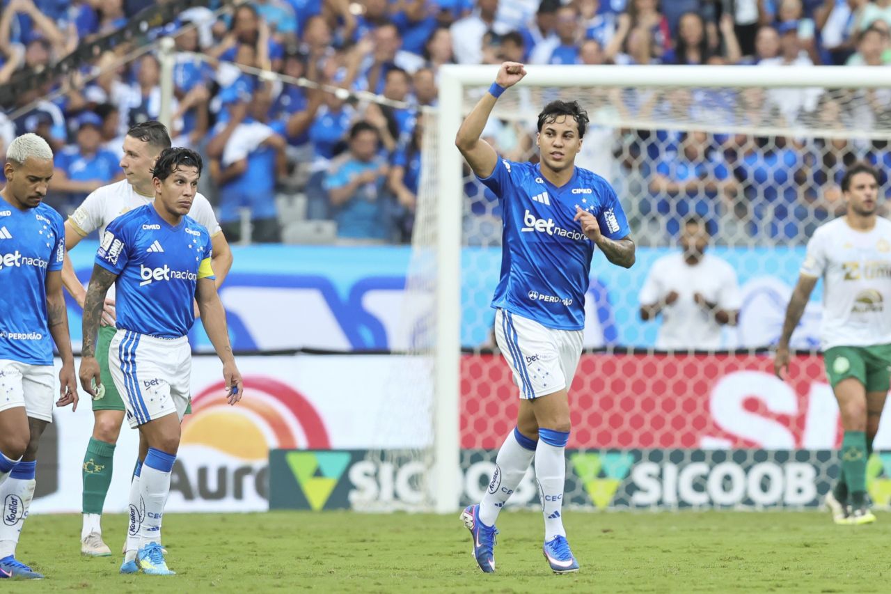 Kaio Jorge comemora gol pelo Cruzeiro no Mineirão