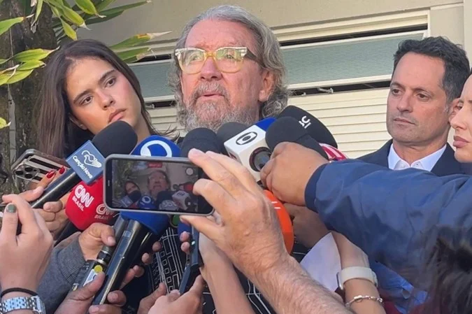 Antônio Carlos de Almeida Castro (Kakay) em coletiva