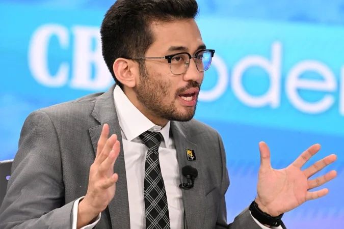 Kim Kataguiri durante entrevista no programa CB.Poder