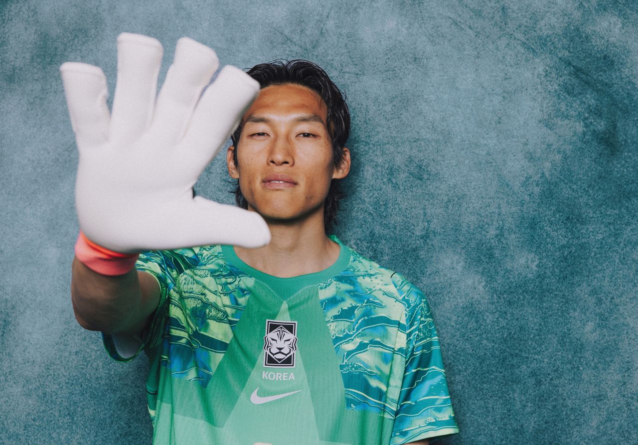 Kim Seung-gyu durante partida pela Coreia do Sul