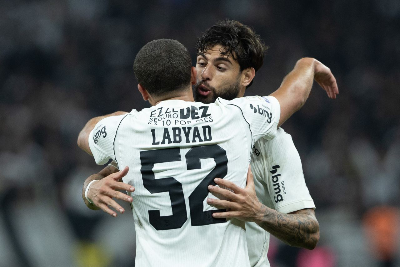 Labyad comemora gol pelo Corinthians