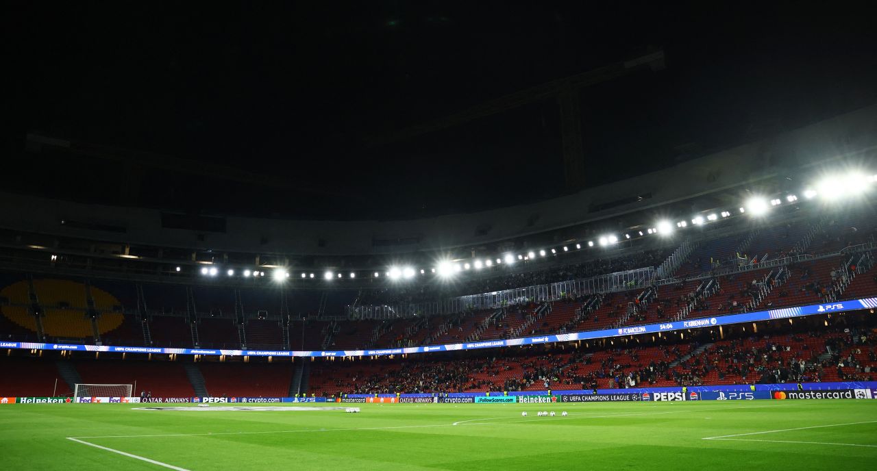 Camp Nou após reforma