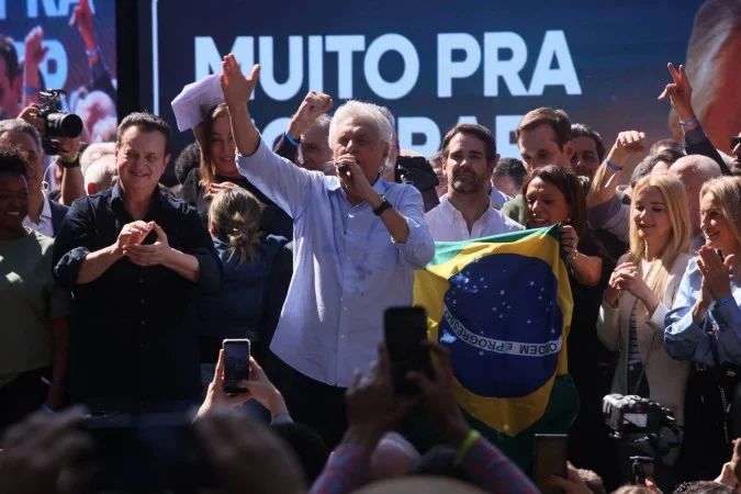 Eduardo Leite e Aldo Rebelo no lançamento da campanha de Caiado