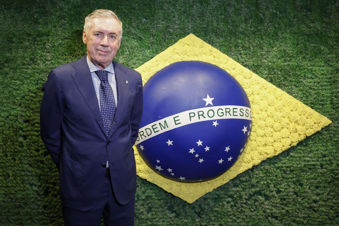 Carlo Ancelotti anuncia convocação no Museu do Amanhã