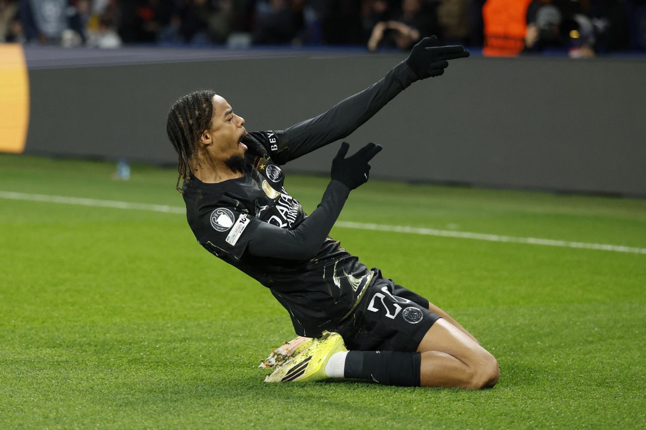 Bradley Barcola em ação pelo PSG