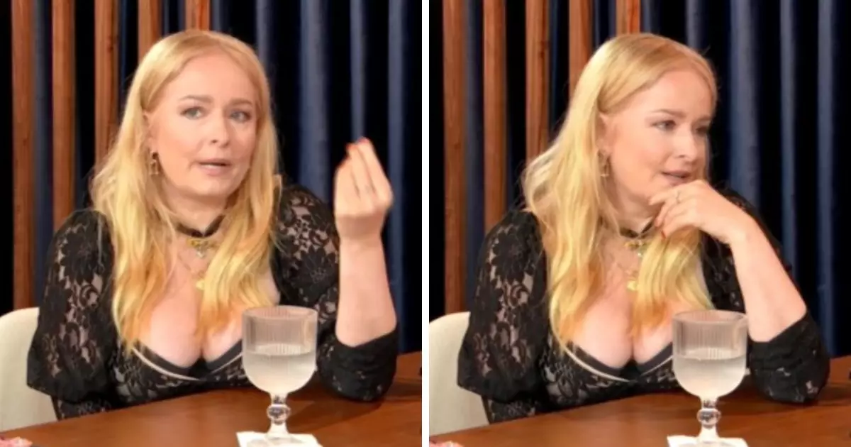 Luciana Vendramini durante entrevista ao podcast PodeMais