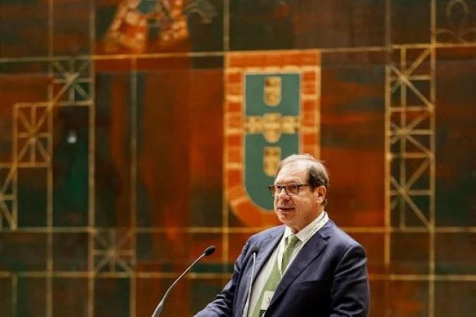 Ministro Luis Felipe Salomão no plenário do STJ