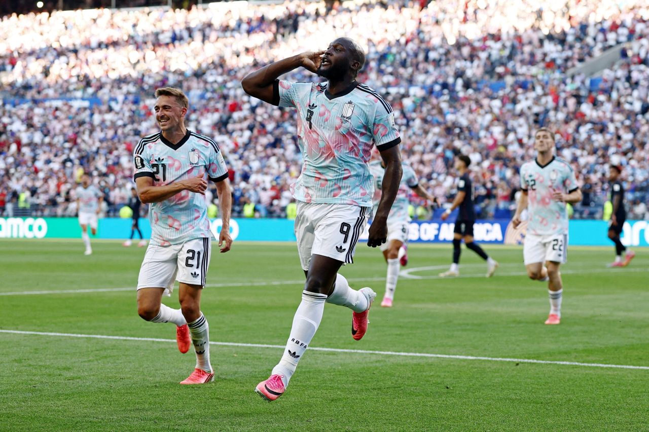 Romelu Lukaku comemorando um gol pela Bélgica