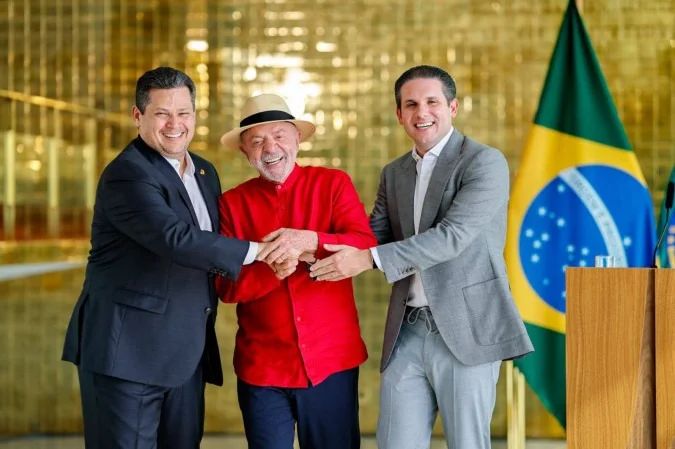 Lula com Davi Alcolumbre e Hugo Motta no Congresso Nacional
