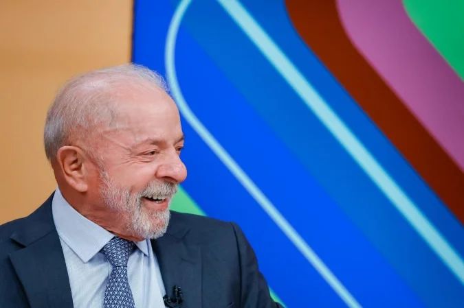 Presidente Lula durante entrevista