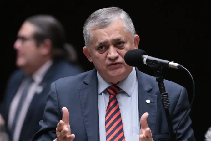 José Guimarães no Plenário do Senado