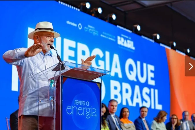 Presidente Lula em cerimônia do setor elétrico