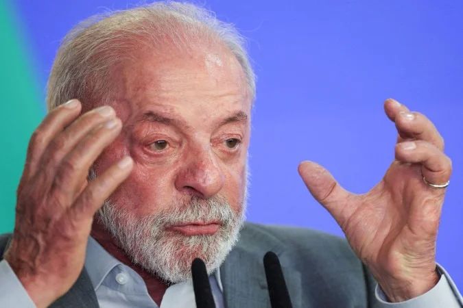 Presidente Lula em discurso público
