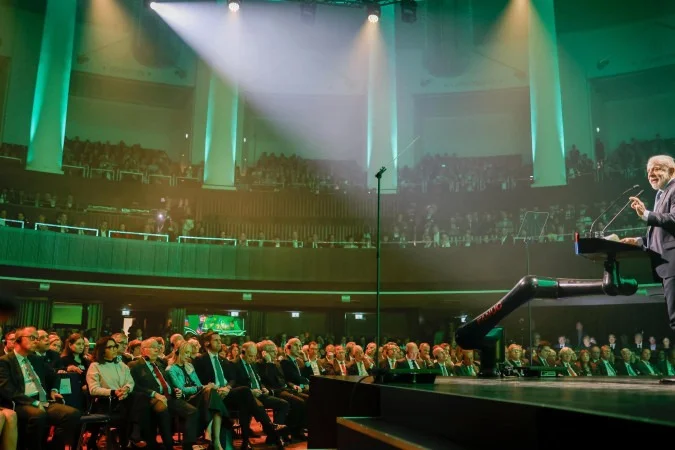 Presidente Lula discursando na Hannover Messe