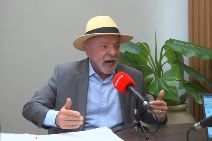 Presidente Luiz Inácio Lula da Silva em entrevista