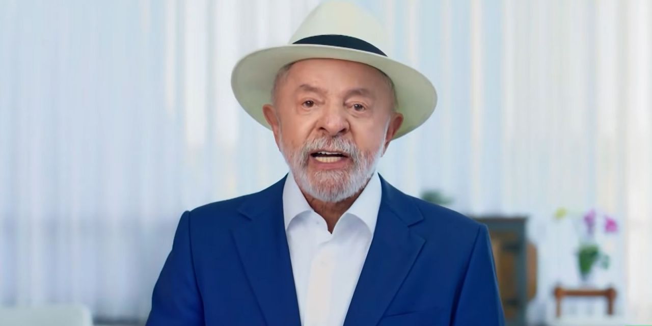 Lula em visita a fábrica e imagem de Flávio Bolsonaro