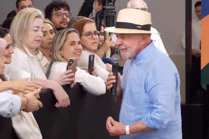 Lula durante convenção nacional do PT