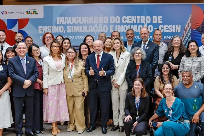 Presidente Lula discursando em evento no Instituto Federal de São Paulo