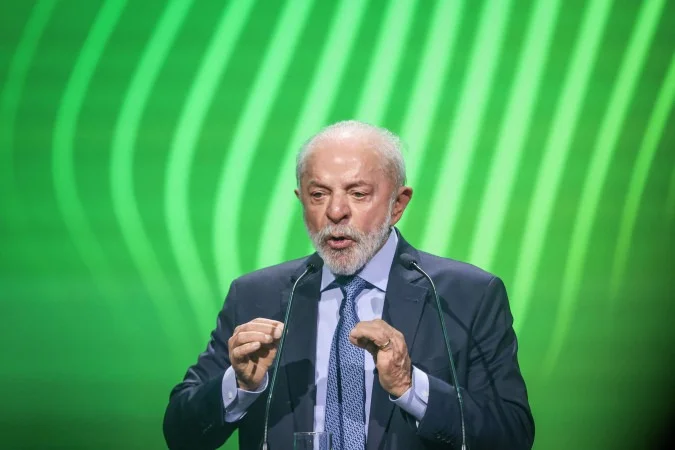 Presidente Lula e o diretor-geral da Polícia Federal Andrei Rodrigues