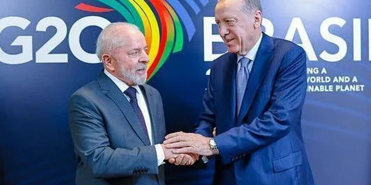 Presidentes Lula e Erdogan em contato por telefone