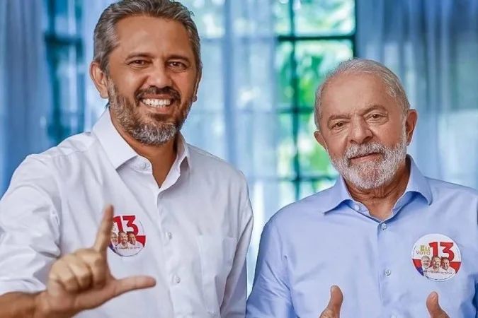 Lula em comício em Fortaleza