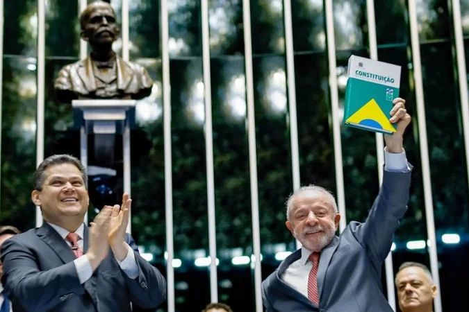 Lula no Congresso durante promulgação