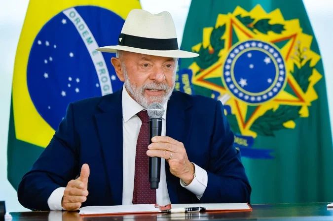 Lula durante anúncio do programa contra o crime organizado
