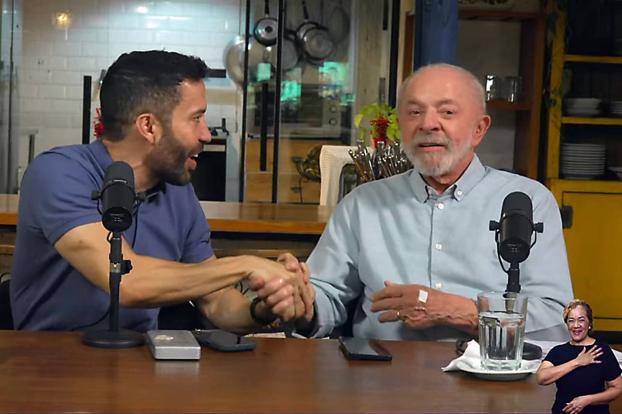 Lula em transmissão ao vivo com André Janones