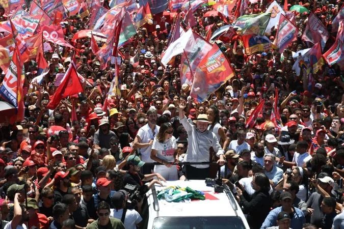 Lula em passeata na Ceilândia