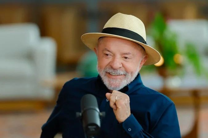 Lula durante gravação no QG eleitoral em Brasília
