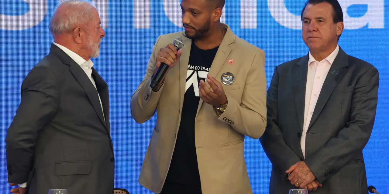 Lula recebe dirigentes sindicais no Palácio do Planalto