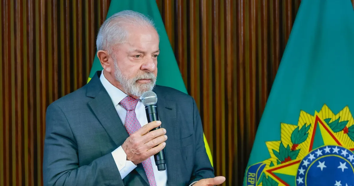 Presidente Lula discursando no Palácio do Planalto