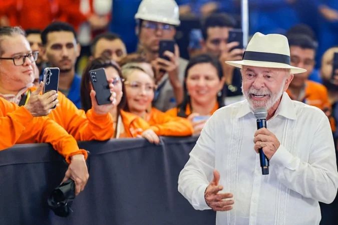 Presidente Lula durante anúncio de investimentos da Petrobras no Amazonas