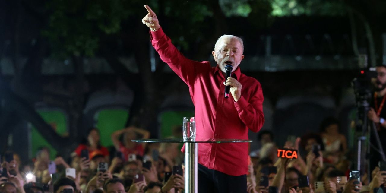 Lula durante apresentação de propostas de governo