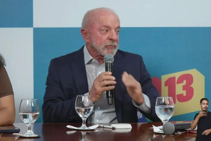 Lula em live nas redes sociais