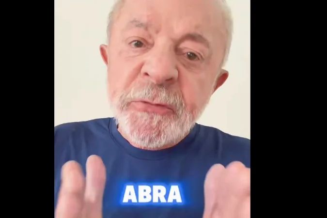 Lula durante debate na Band dando declaração sobre sigilos