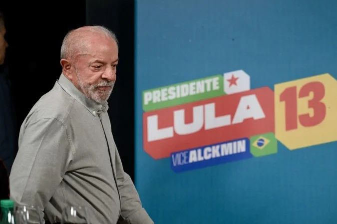 Lula conversa com parlamentares jovens em Brasília