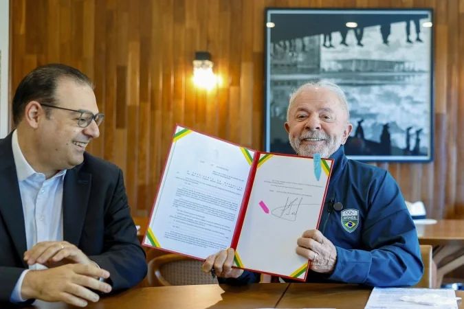 Lula sanciona lei sobre renovação automática da CNH