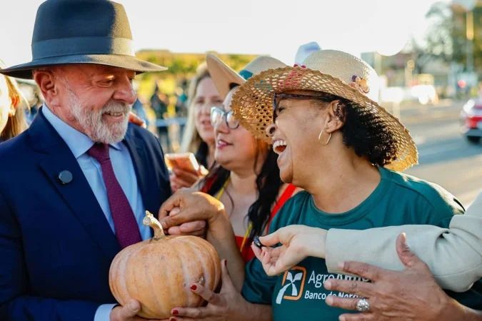 Presidente Lula em reunião com dirigentes do PT