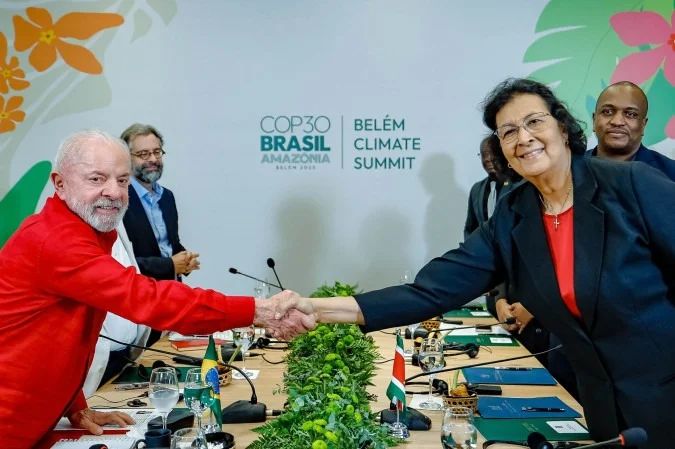 Encontro de Lula com a presidente do Suriname no Palácio do Planalto