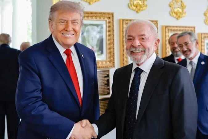 Lula e Trump durante encontro na Casa Branca