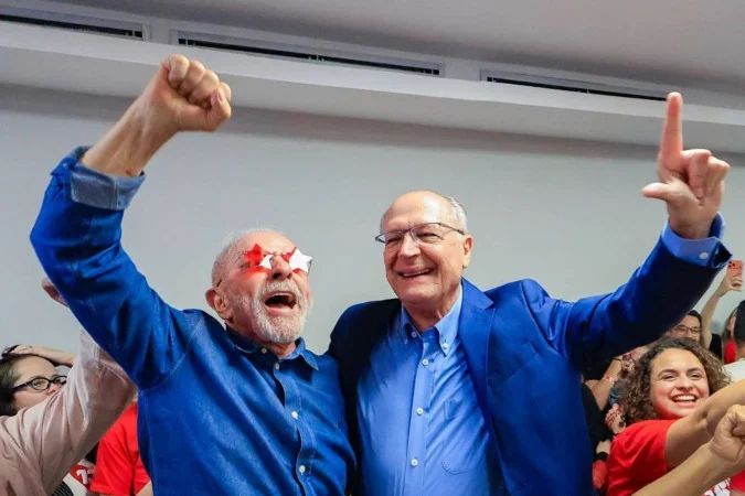 Luiz Inácio Lula da Silva celebra vitória nas urnas