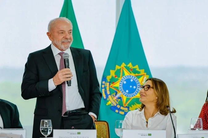 Lula embarcando para Nova York