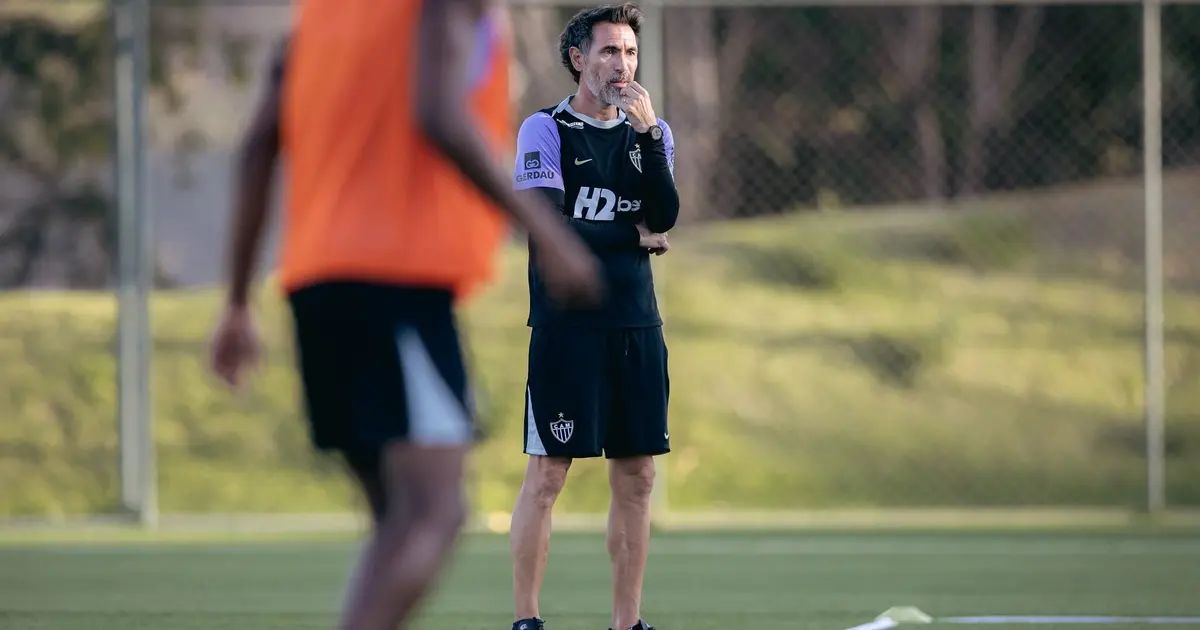 Lyanco deixa o jogo sentindo o pé esquerdo