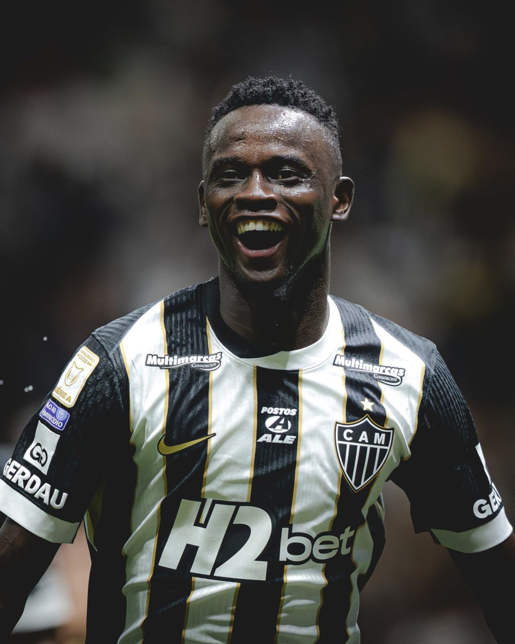 Mamady Cissé com a camisa do Atlético-MG