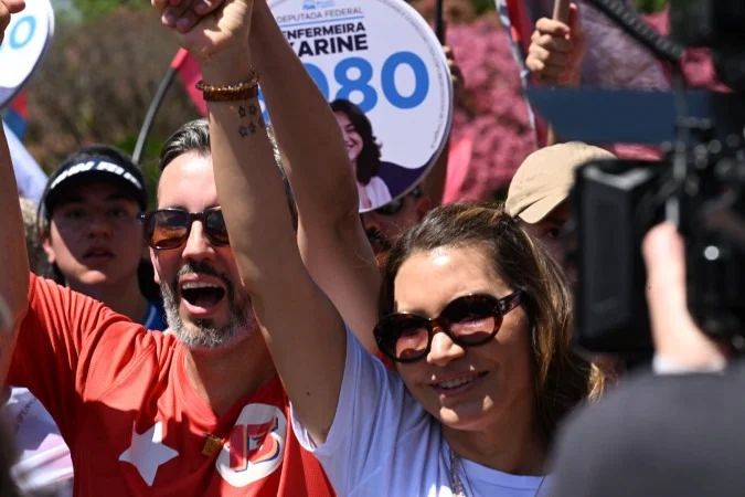 Manifestação do PT no Eixão do Lazer em Brasília