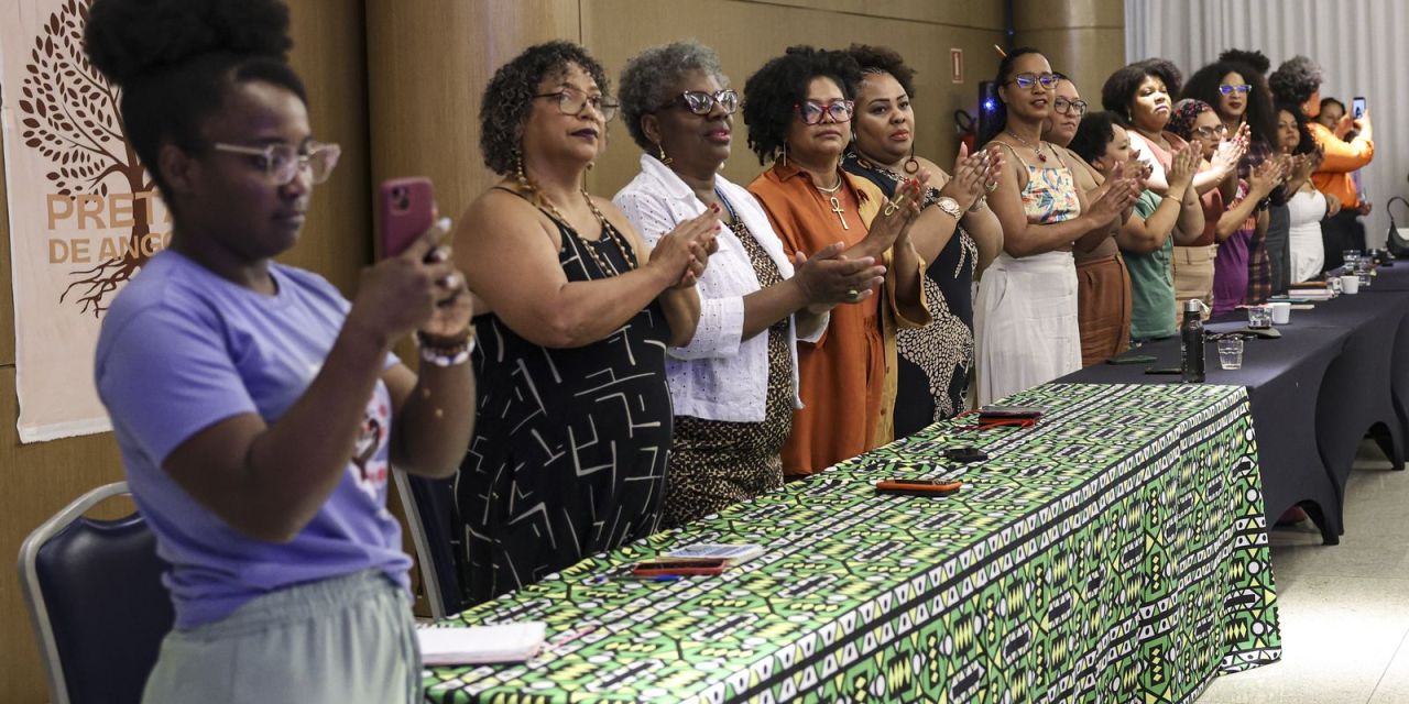 Lideranças negras durante lançamento do manifesto em Brasília