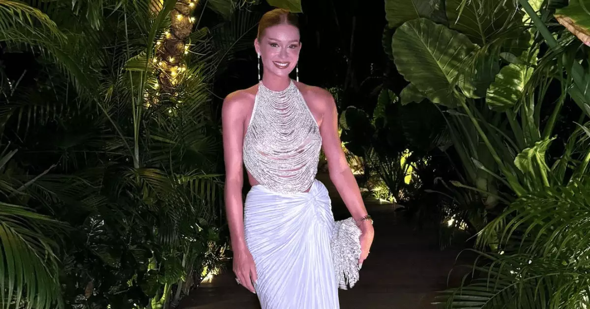 Fachada da mansão em condomínio Alphaville, Barra da Tijuca